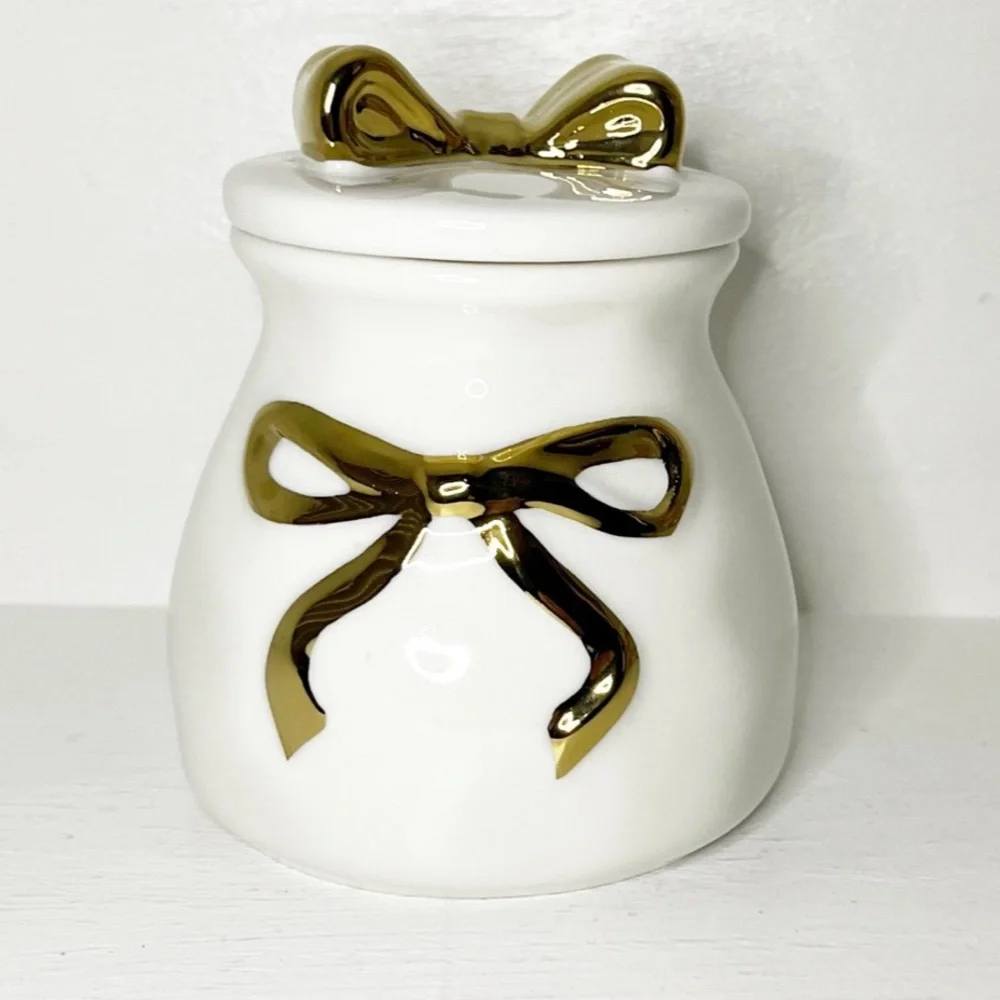 Yedi Houseware Sugar Bowl with Gold Bow Accent!